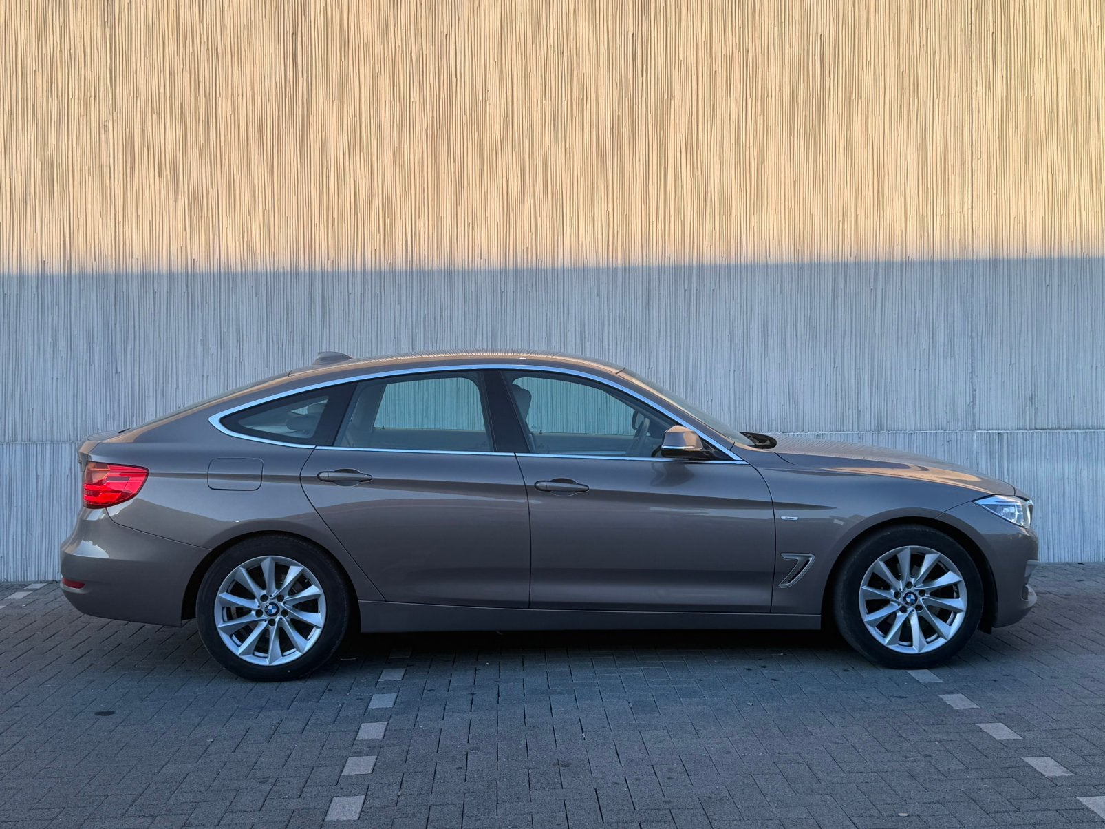 BMW 318d GT /FULL LED-CUIR/179 000 km / EURO 6b, Autos, Achat, Euro 6, Entreprise, Diesel