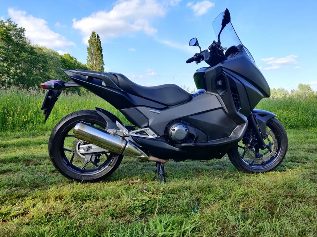 Honda Integra 750, Poignées chauffantes, Plus de 35 kW, 2 cylindres, Particulier