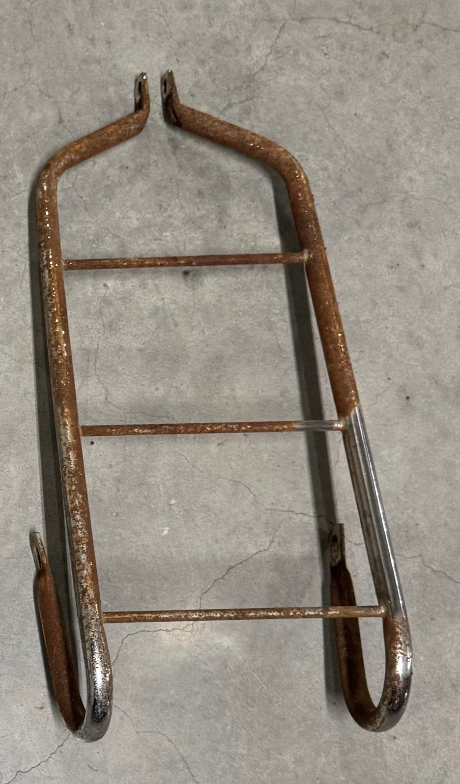 Étagère Amigo/NOVIO, Vélos & Vélomoteurs, Pièces de cyclomoteur | Oldtimers & Ancêtres, Envoi, Utilisé