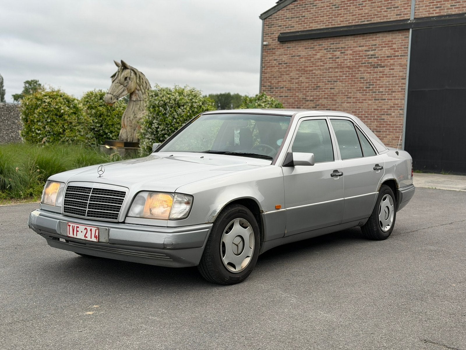 Mercedes E250 Diesel OLTIMER, Auto's, Mercedes-Benz, Euro 2, 4 deurs, Stof, Elektrische ramen
