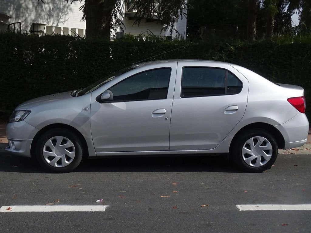 Dacia Logan Logan 1.2i Laureate, Autos, 4 portes, Entreprise, https://public.car-pass.be/vhr/7dadb05a-9ef7-4765-9a18-a8d291b7734b