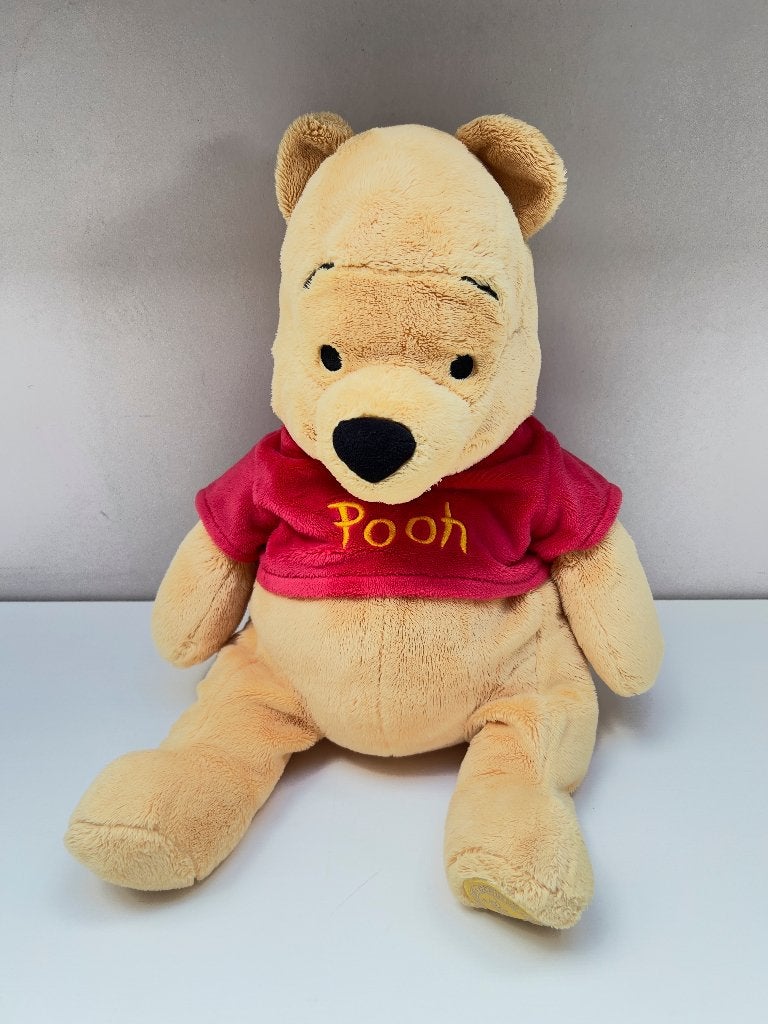 Pluche Winnie the Pooh Disney Store Bear in zeer goede staat, Disney, Geel, Beer, Ophalen of Verzenden