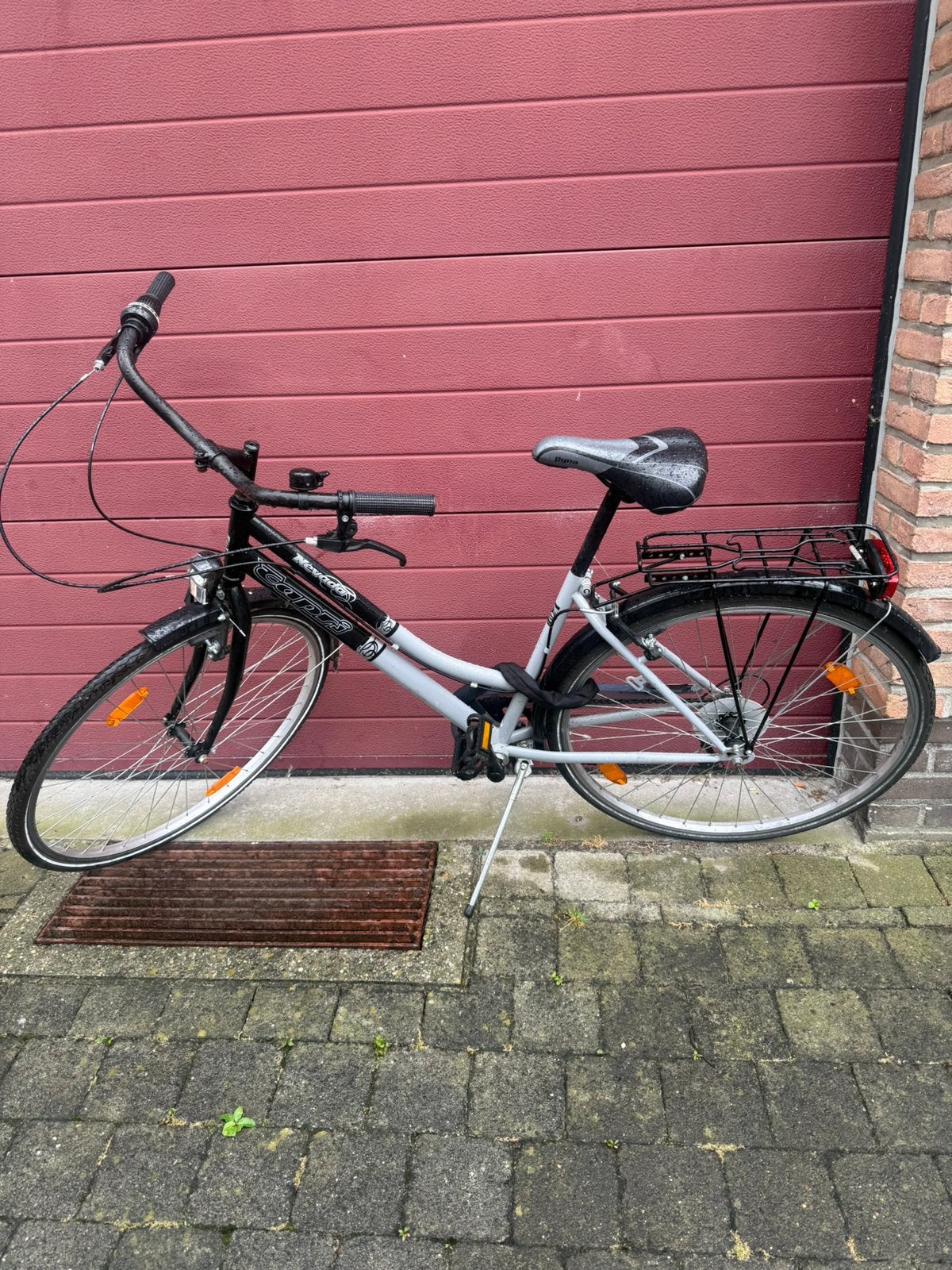 Damesfiets, Enlèvement, Utilisé
