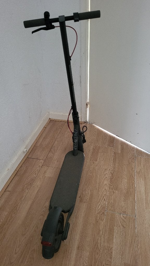 Vendez à la vente avant d'utiliser les pièces, Enlèvement, Utilisé, Step électrique (E-scooter)