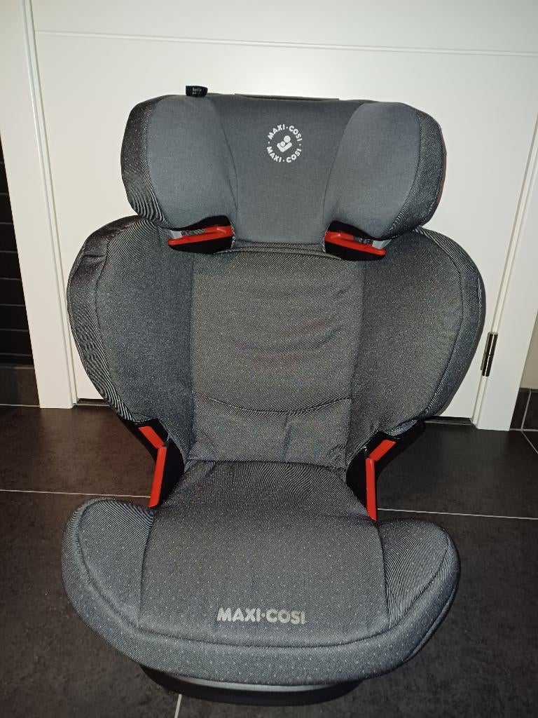 Autostoel Maxi Cosi (15-36 kg), Ophalen, Gebruikt, 15 t/m 36 kg, Verstelbare rugleuning