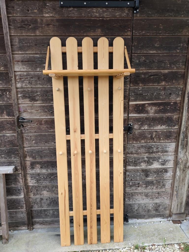 Porte manteau en pin, Enlèvement