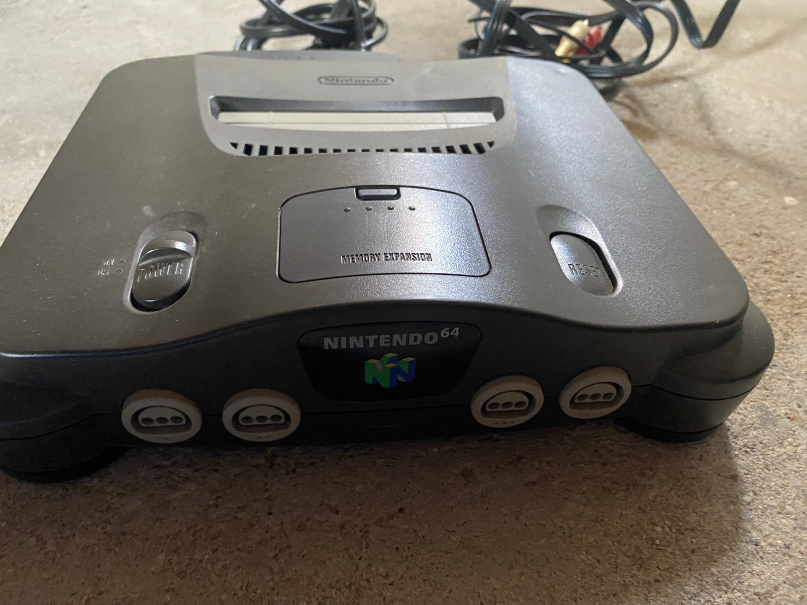 Nintendo 64, Games en Spelcomputers, Spelcomputers | Nintendo 64, Ophalen of Verzenden, Gebruikt, Met 2 controllers, Met games