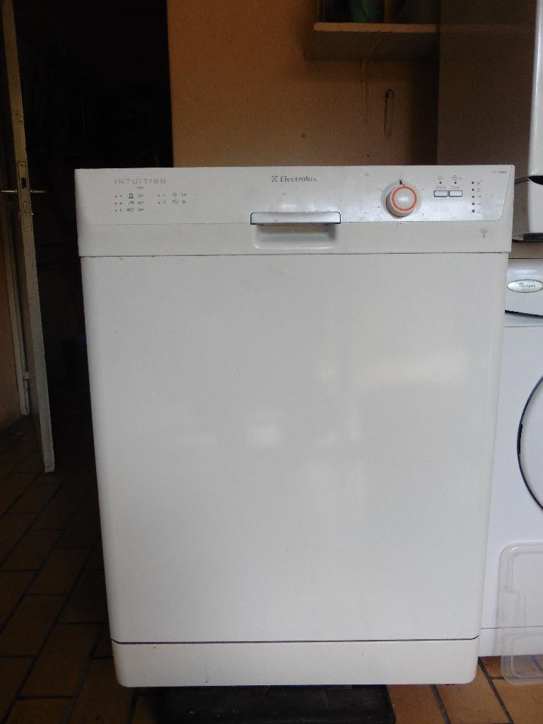 Vaatwasmachine Electrolux, Electroménager, Lave-vaisselle, Enlèvement, Utilisé, Autoportant, Classe énergétique A ou plus économe