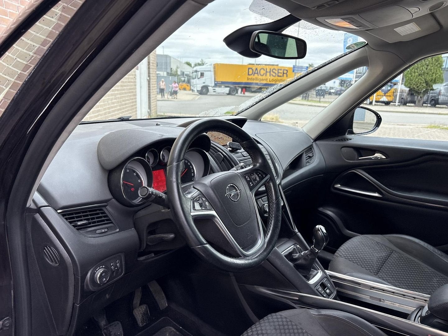 Opel Zafira Tourer 1.6 CDTI Cosmo 7p. | Cruise | Climate | N, Auto's, Monovolume, Zwart, Bruin, 109 g/km