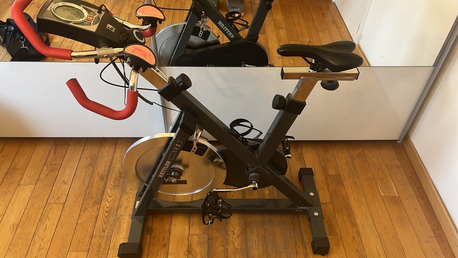 Velo de spinning, Sports & Fitness, Enlèvement, Utilisé, Jambes, Vélo de spinning
