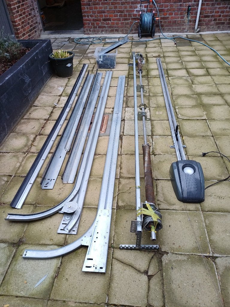 Garage poortopener somfy incl geleiderails, Ophalen