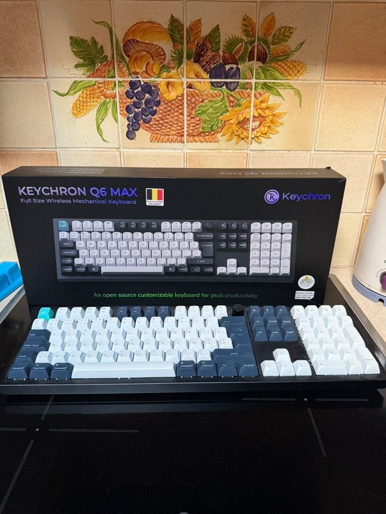 Keychron Q6 Max - Banana switches, Computers en Software, Keychron, Verzenden, Azerty, Zo goed als nieuw