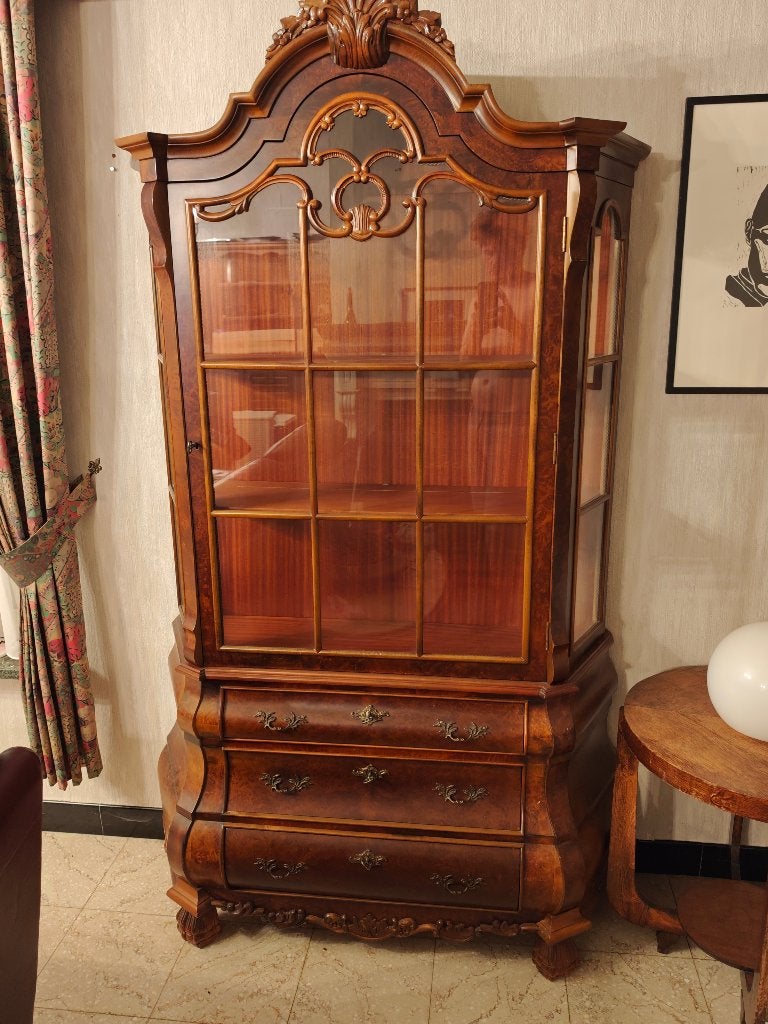 Klassieke vitrinekast / servieskast in hout met glazen deur, Huis en Inrichting, Ophalen, Gebruikt, Klassiek, 150 tot 200 cm