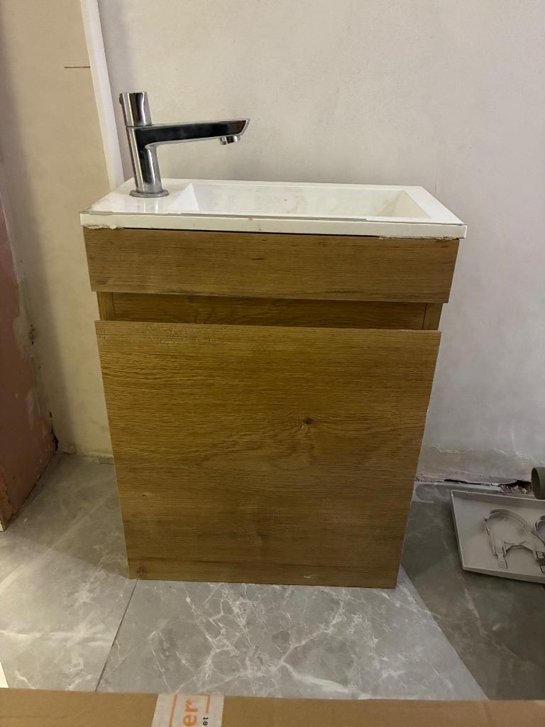 Meuble lave main et robinet, Bricolage & Construction, Sanitaire, Enlèvement, Utilisé, Robinet