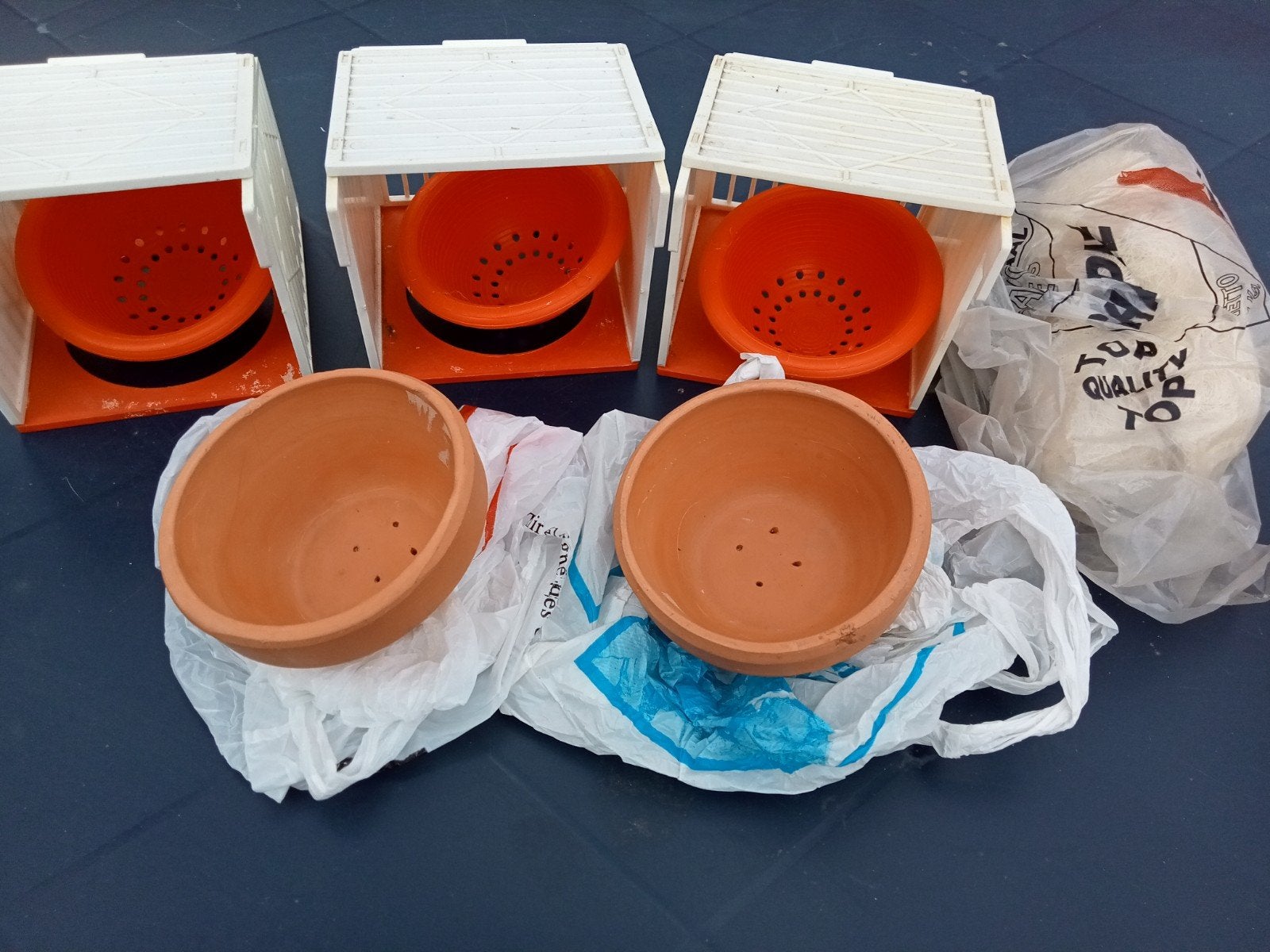 5 Nids pour oiseaux,Prix 22€ Le tout., Enlèvement