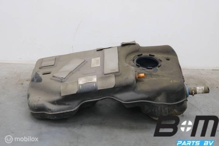 Brandstof tank Land Rover Discovery Sport LR082277, Gebruikt