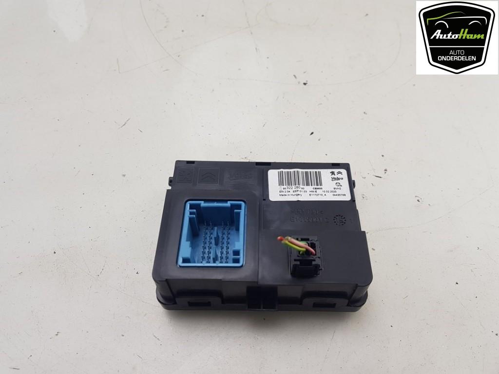 COMPUTER KACHEL Toyota ProAce City (01-2019/02-2024), Gebruikt, Toyota