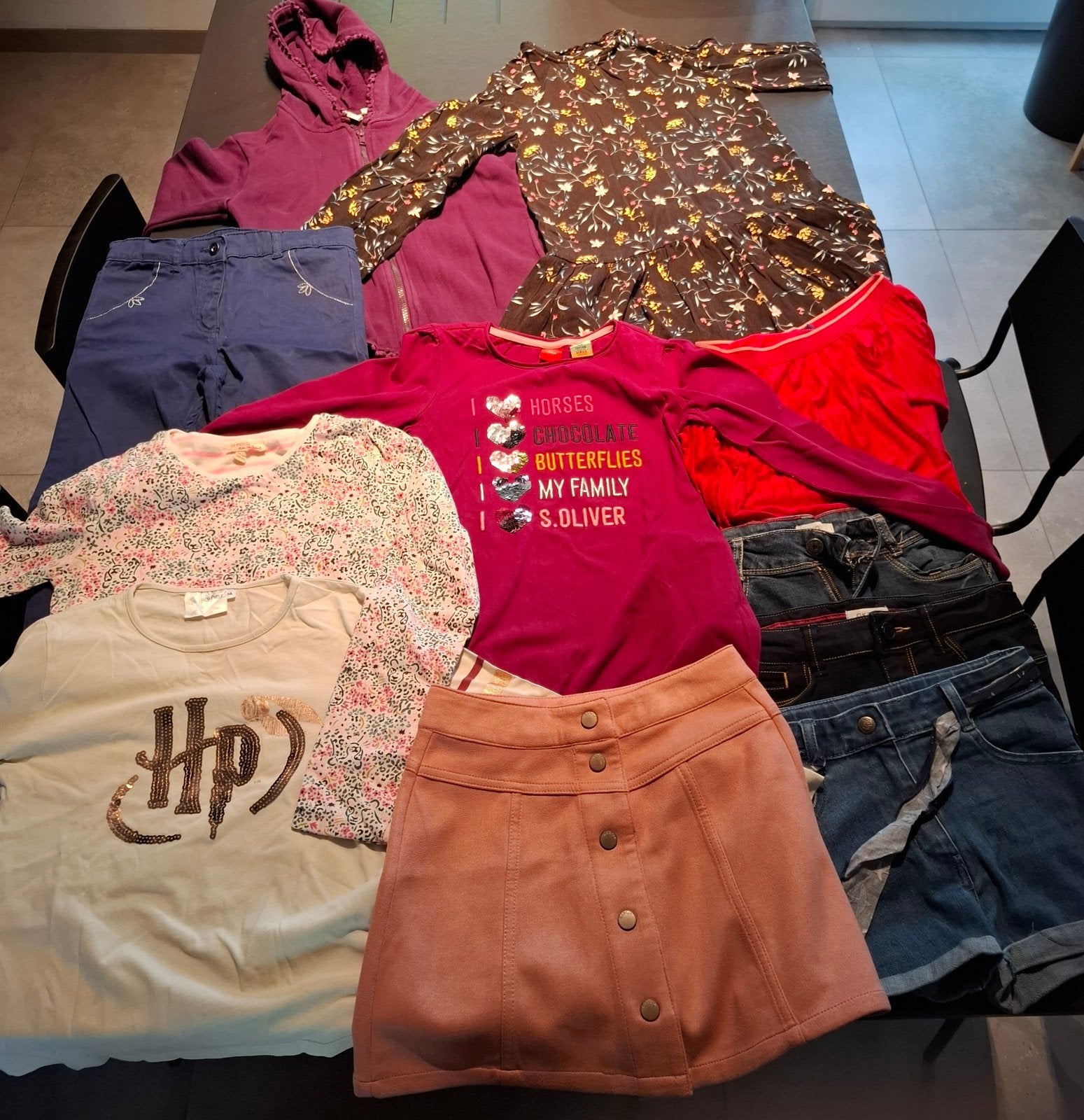 Lot de 11  vêtements fille 10 ans/ 140cm.  Voir description, Enlèvement, Utilisé, Fille