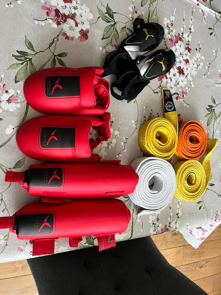 Accessoires de sport combat pour enfant, Taille S, Enlèvement, Comme neuf