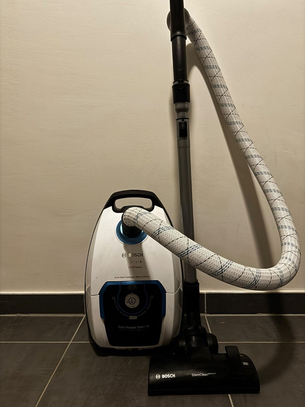 Bosch serie 8, Gebruikt, Bosch, Minder dan 1200 watt, Ophalen