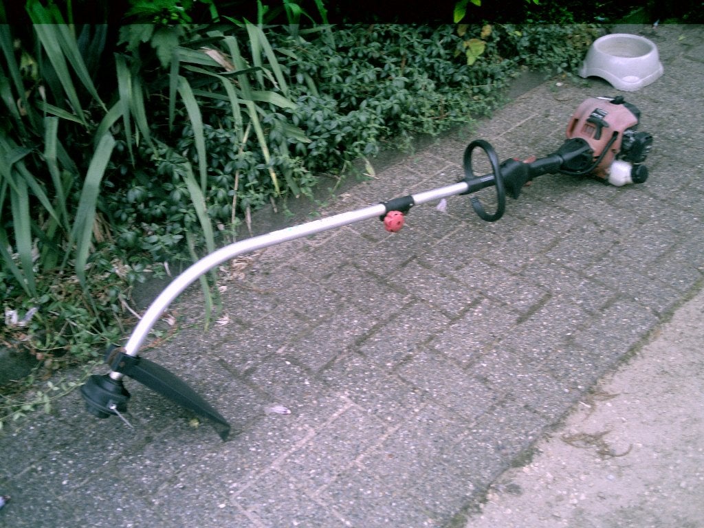 Grastrimmer, Ophalen, Gebruikt, 10 tot 30 cm, Benzine