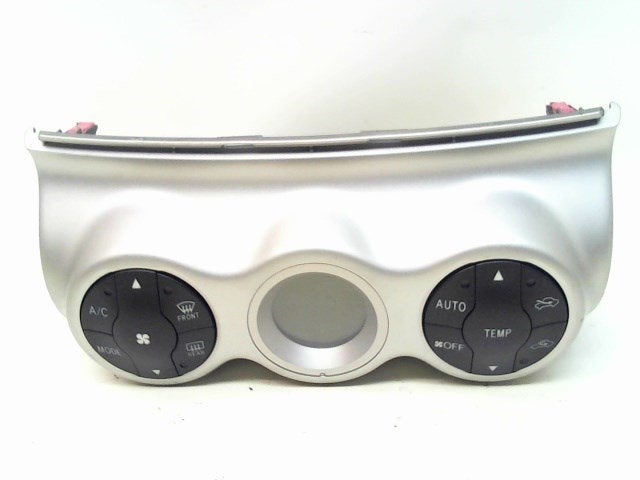 PANNEAU DE COMMANDE CHAUFFAGE CLIMATISATION Urban Cruiser, Utilisé, Toyota