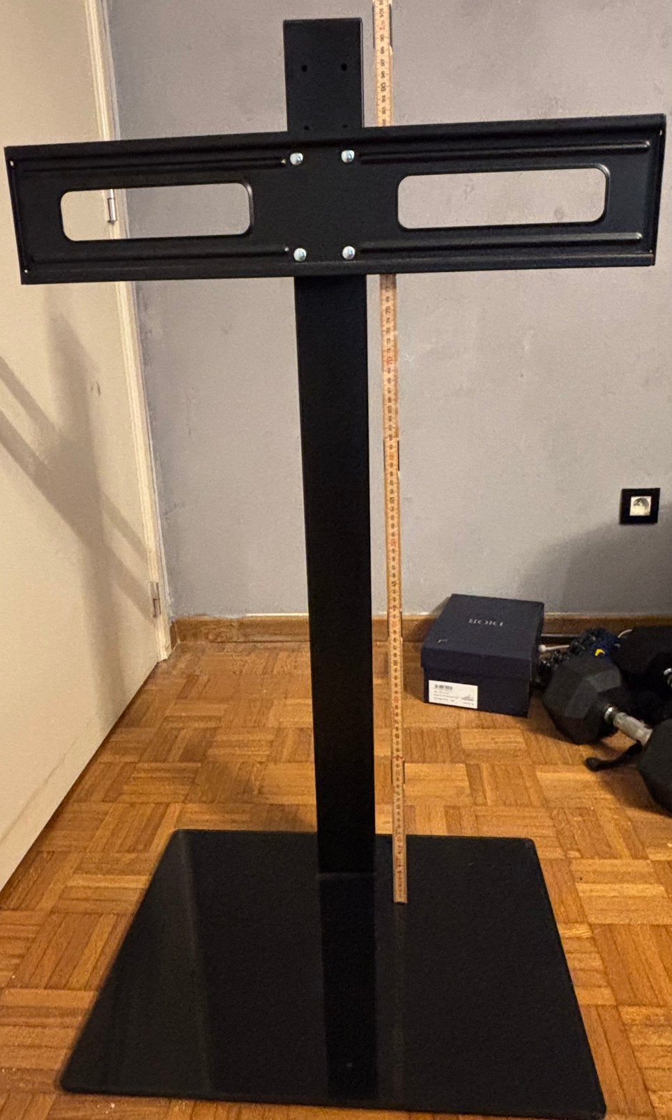 Pied TV, Enlèvement, Comme neuf