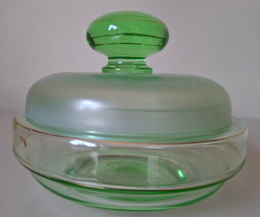 Booms groen glas bonbonnière/poederdoos, Antiek en Kunst, Ophalen of Verzenden