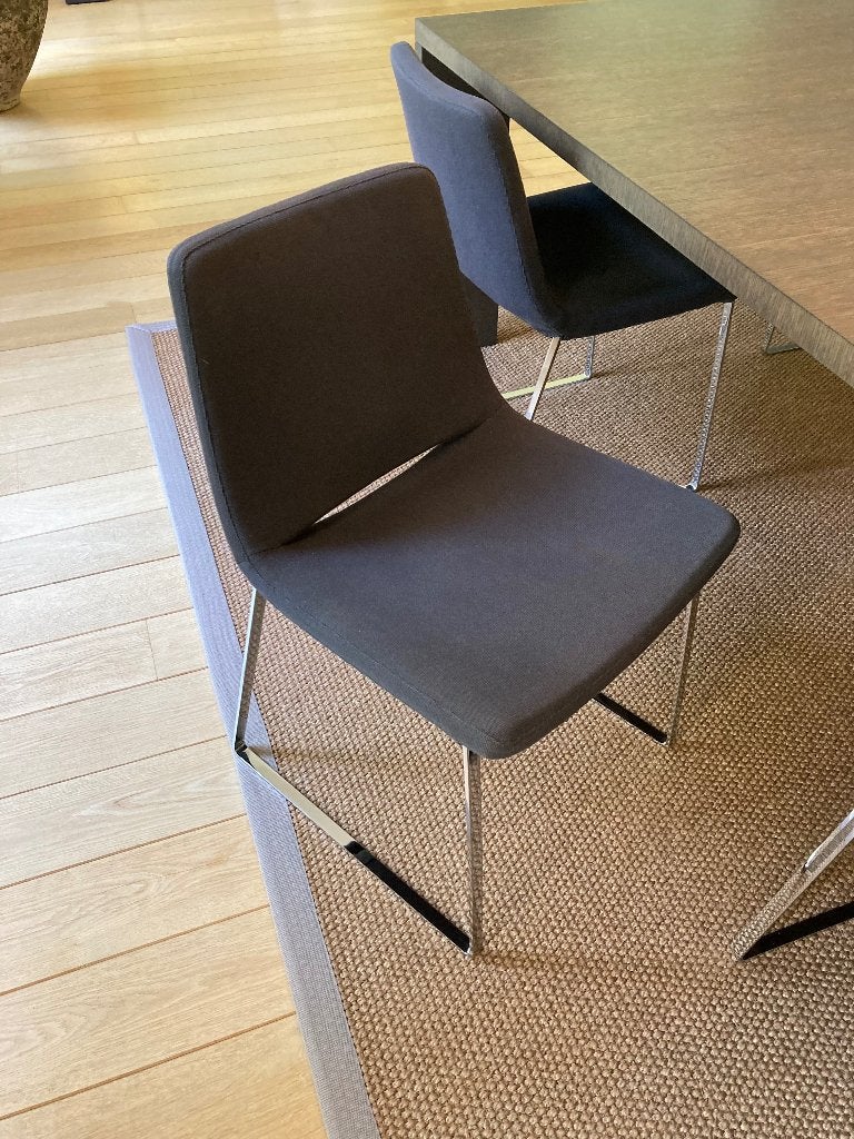 8 chaises de B&B ITALIA, METROLOLITAN, Jeffrey Bernett, Maison & Meubles, Tissus, Gris, MODERN DESIGN, Comme neuf