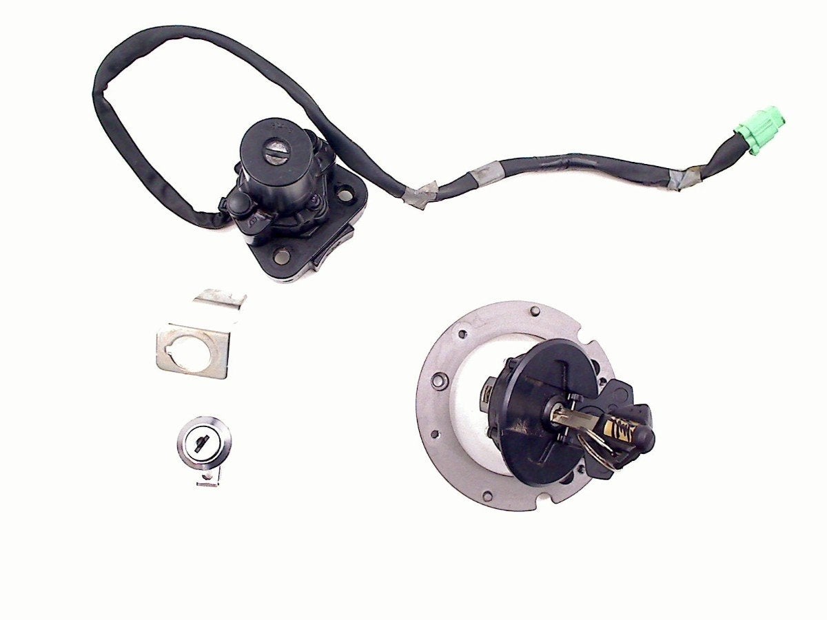 ENSEMBLE DE VERROU ET CYLINDRE DE PORTES Suzuki, Dhr. S. di Majo, Utilisé, Info@cama-motorparts.nl, P.J. Troelstraweg 8 8
3144 CX  MAASSLUIS, NL