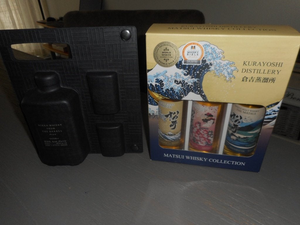 WHISKY JAPONAIS À VENDRE (VOIR PHOTOS)., Neuf, Autres régions, Enlèvement ou Envoi, Pleine