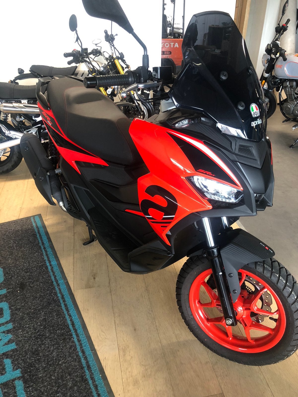 Aprilia SR GT200 Sport ABS van 2025, Vélos & Vélomoteurs, Scooters | Aprilia, Comme neuf, Enlèvement, Essence, 200 cm³