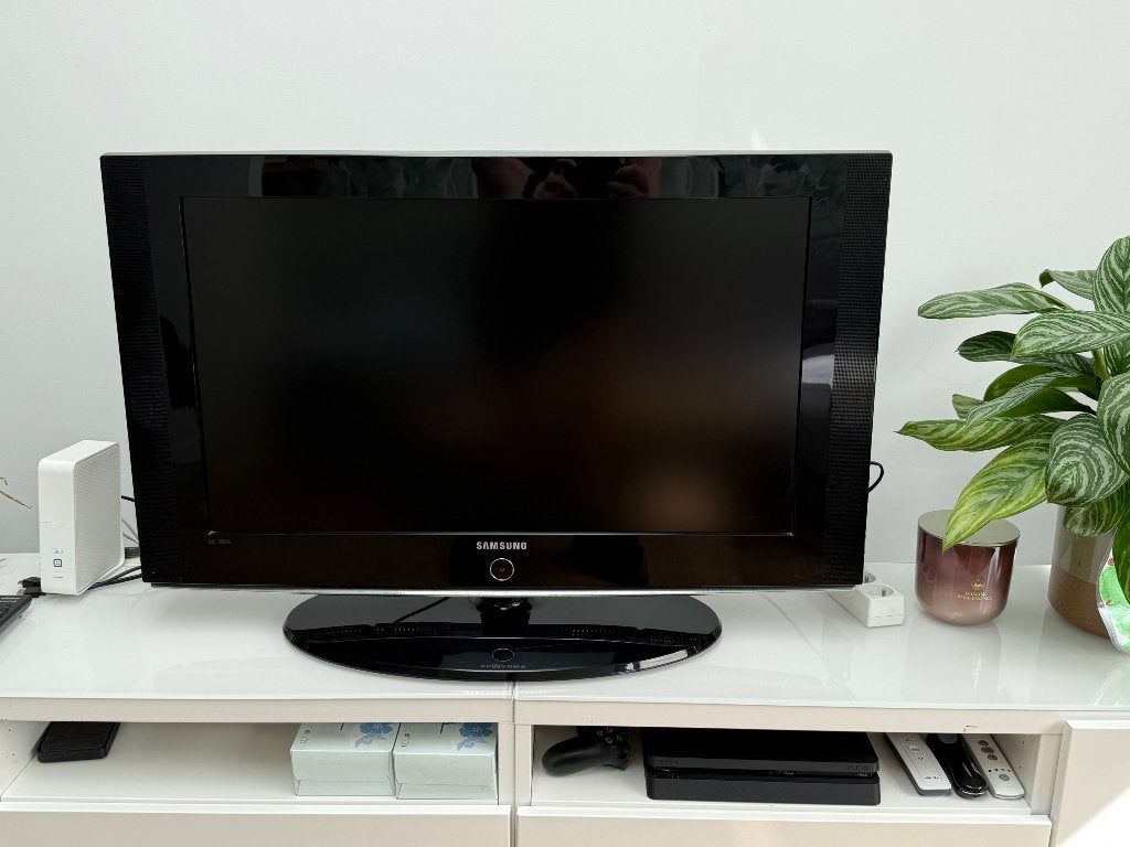 Samsung 32” LCD TV, TV, Hi-fi & Vidéo, Télévisions, Utilisé, LCD, 80 à 100 cm, HD Ready (720p), Samsung, 50 Hz, Enlèvement