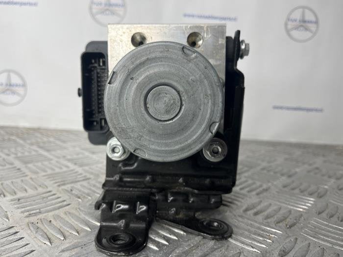 Pompe ABS d'un Mercedes Vito, -, 3 mois de garantie, Utilisé, -