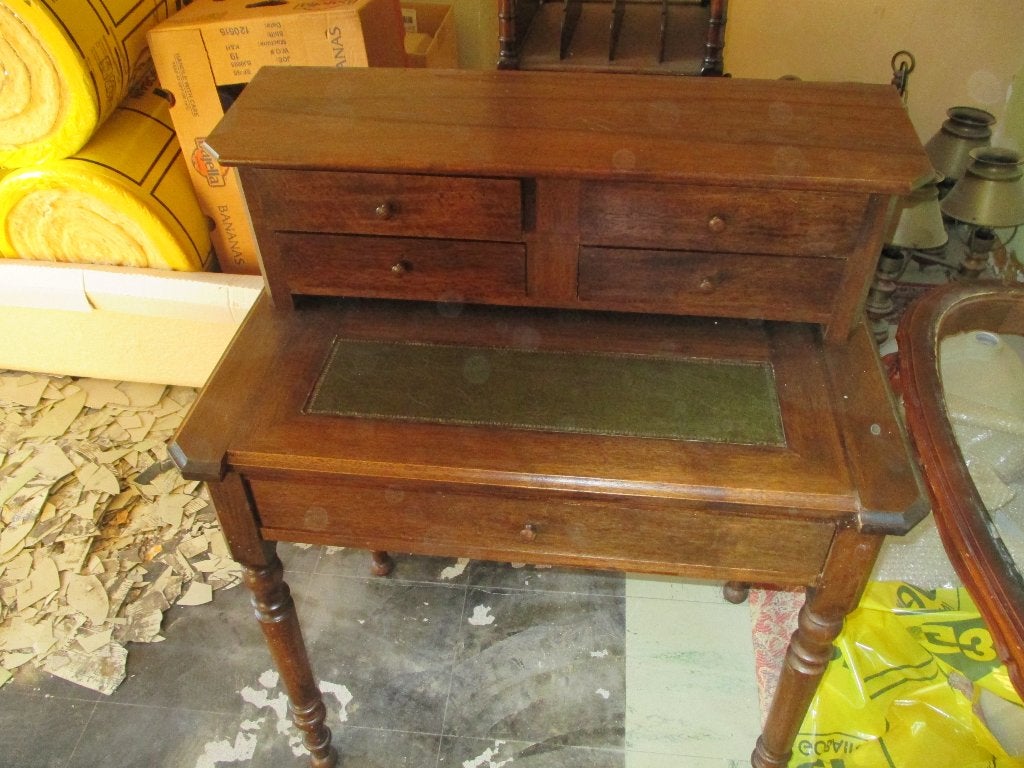 kleine secretaire, Ophalen