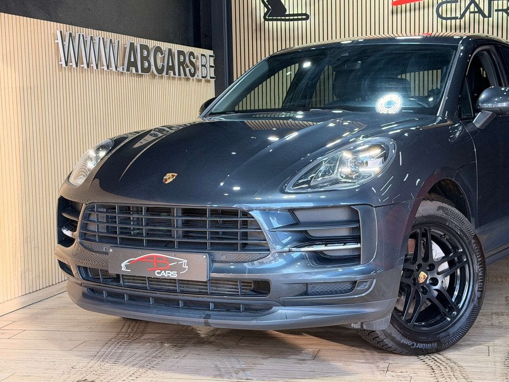 Porsche Macan 2.0 Turbo PDK * GARANTIE 12 MOIS * 1ER PROPRIE, Autos, Cuir, Argent ou Gris, Achat, Euro 6