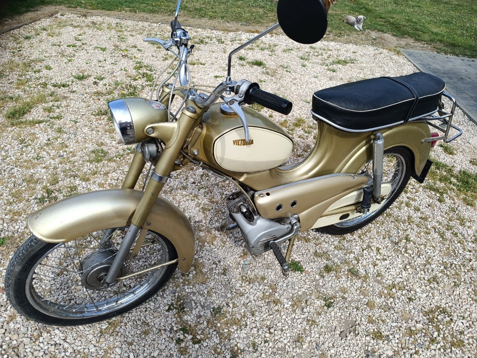 Unieke Dkw114 victoria 1969, 49 cc, Klasse B (45 km/u), 3 versnellingen, Ophalen
