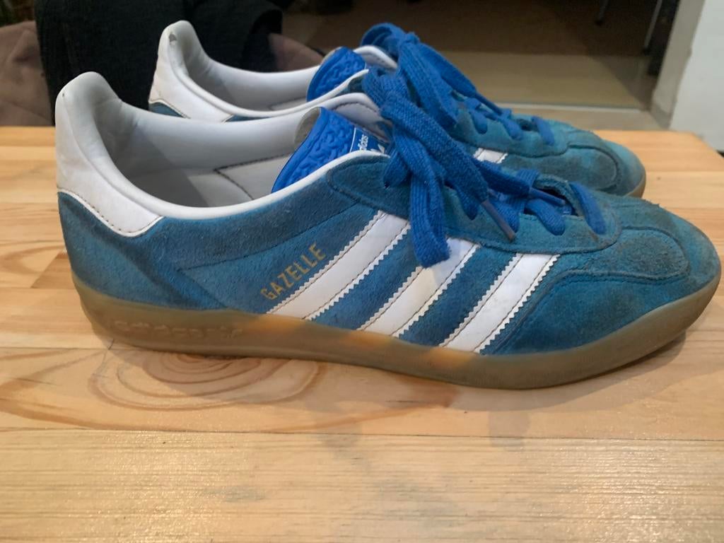 Adidas gazelle 41 1/3, Ophalen, Blauw, Sneakers, Gedragen
