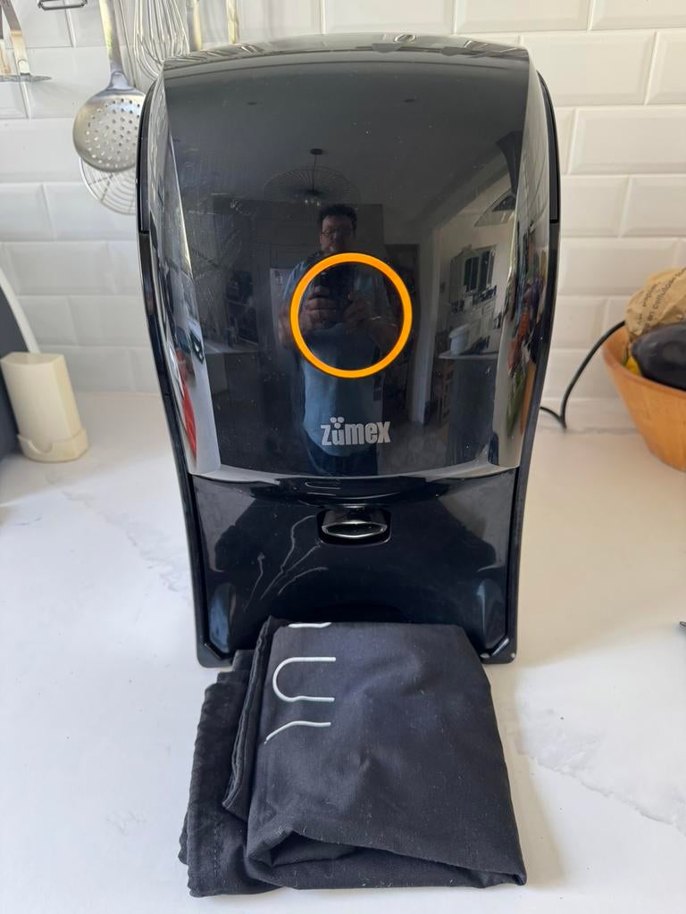 Zumex Soul automatische sinaasappelpers, Ophalen of Verzenden, Zo goed als nieuw, Elektrisch, Citruspers