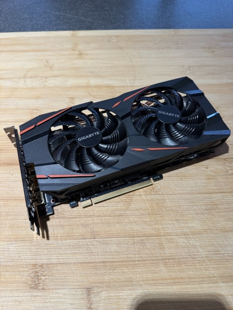Carte graphique Gigabyte Radeon RX 580 Gaming 8 Go, PCI-Express 3, AMD, GDDR5, Enlèvement