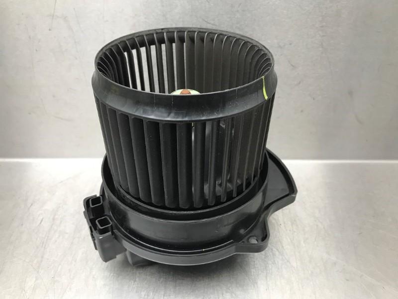 VENTILATEUR RADIATEUR MOTEUR Toyota iQ (01-2009/12-2015), Utilisé, Toyota