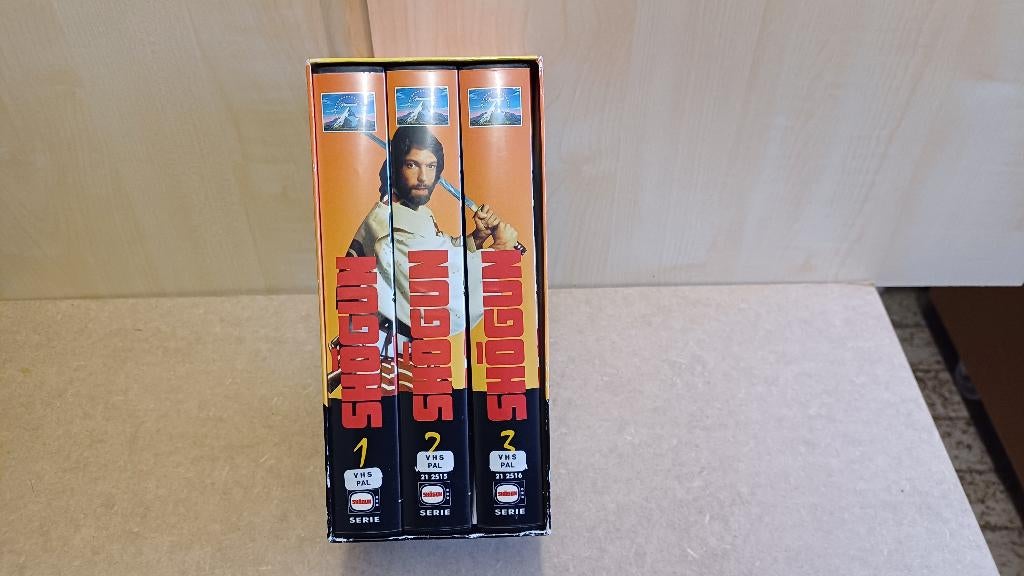Coffret VHS « SHOGUN Version intégrale », Cd's en Dvd's, Ophalen of Verzenden