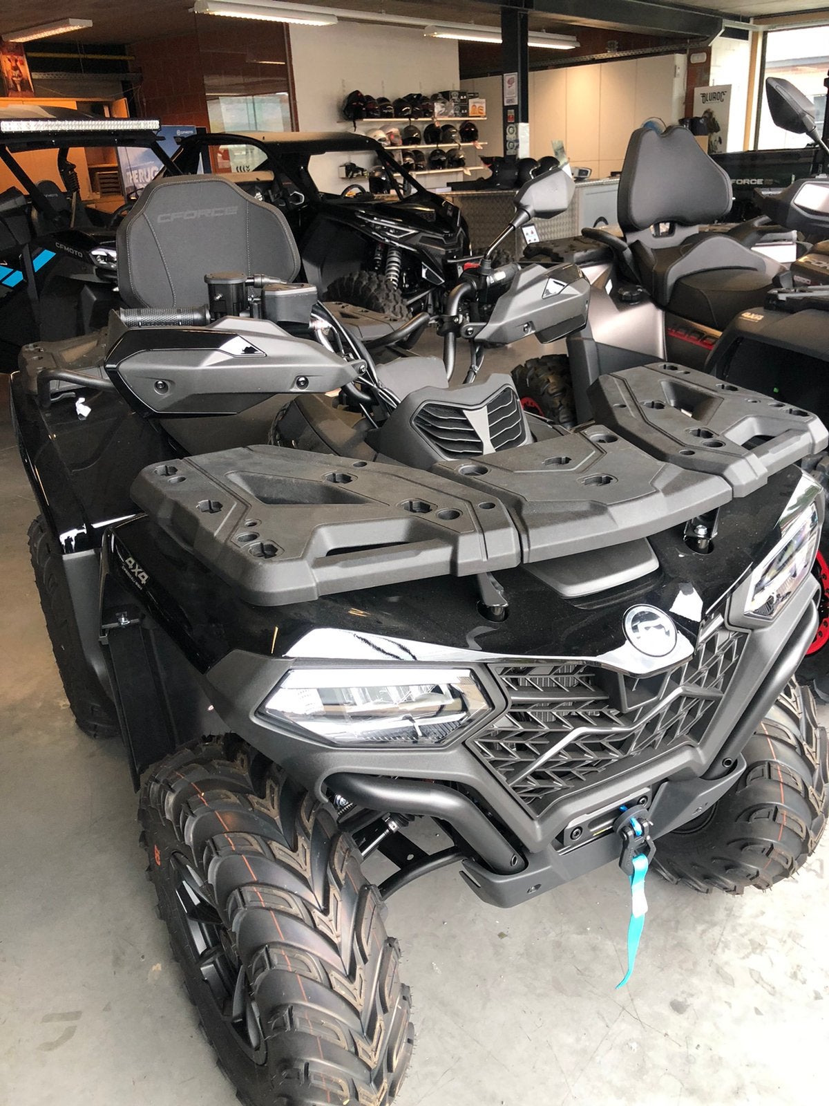 Cfmoto cforce 520S l7, Motos