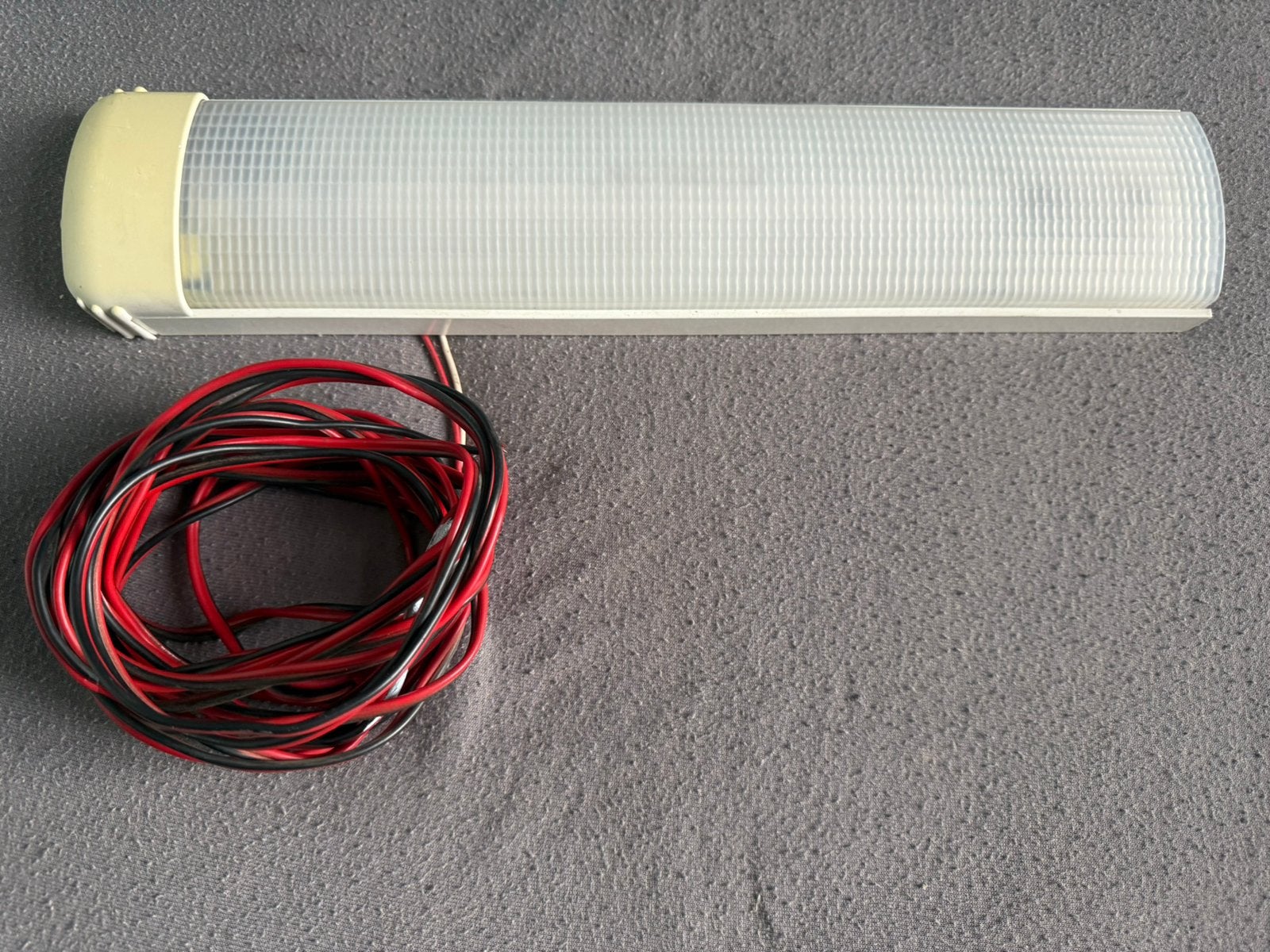 Carpoint interieurlamp van 12 Volt, Caravans en Kamperen, Mobilhome-accessoires, Ophalen of Verzenden, Zo goed als nieuw