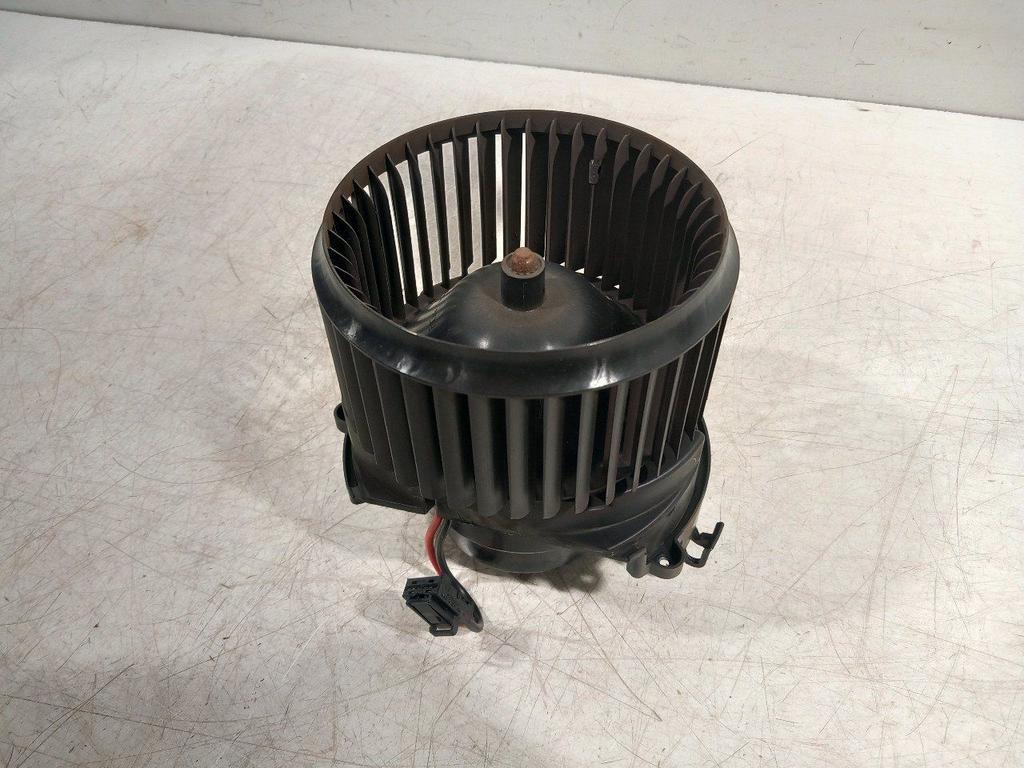 Kachel ventilator motor BMW 2 serie, Onderdelen@venauto.nl, Van der Ven Autorecycling B.V., Ettenseweg 76, 4706 PB Roosendaal, The Netherlands