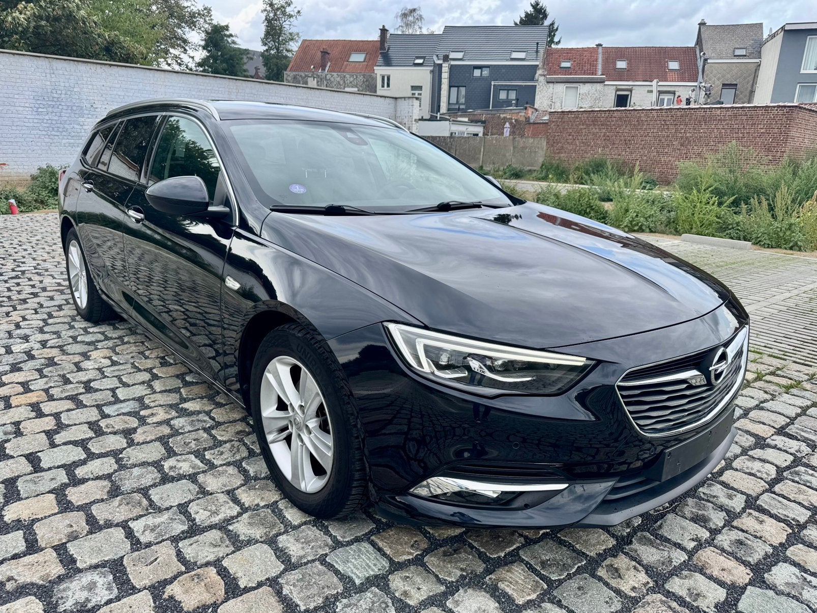 Opel Insigna Sport  1.5i 137000 km Cuir Xenon Gps Carnet, Autos, Cuir, Achat, Euro 6, 1500 cm³