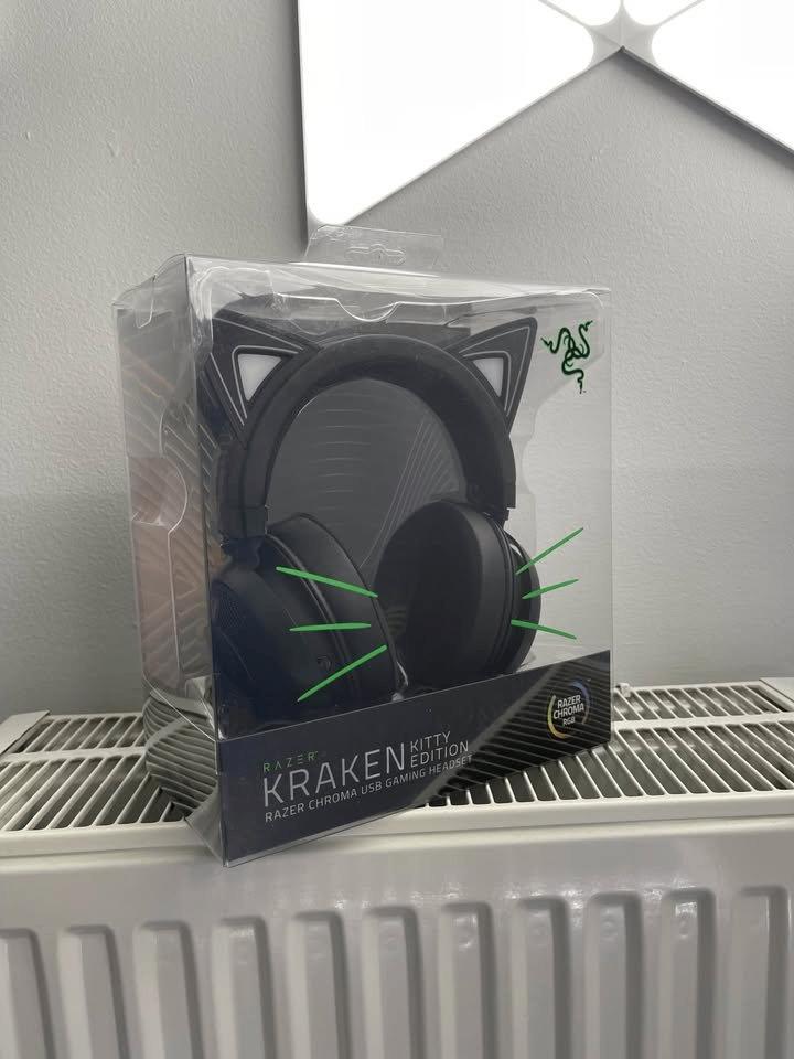 Headset: Razer Kraken Kitty gaming, Computers en Software, Headsets, Nieuw, Over-ear, Bedraad, Gaming headset, Mute-functie, Volumeregelaar