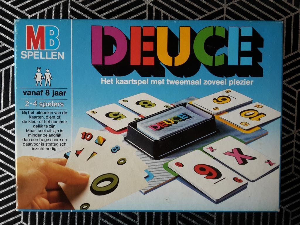 Oud spel Deuce in nieuwstaat, 2-4 sp., MB, + 1 gratis promo, Enlèvement ou Envoi, Comme neuf, MB