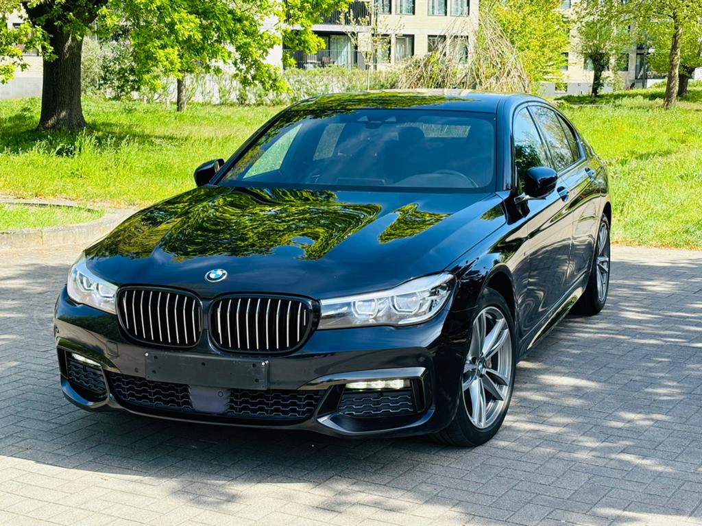 BMW 730D 2016 M PAKKET 1ST EIGENAAR, Automaat, Achterwielaandrijving, Lichtsensor, 7 Reeks