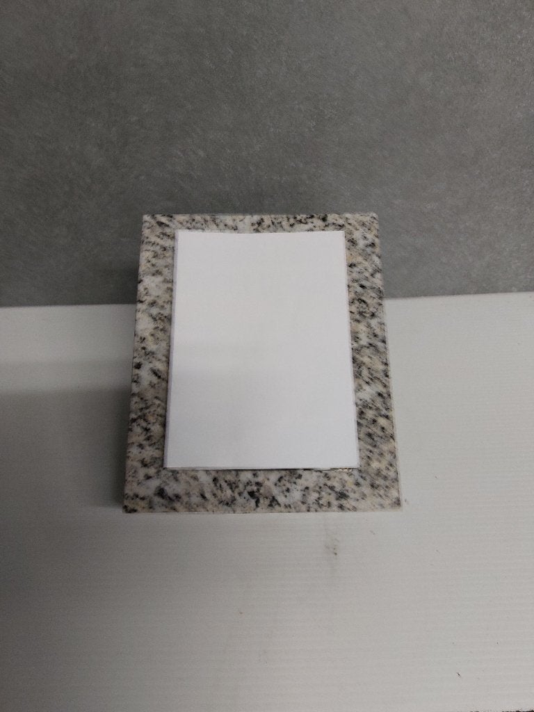 Foto blok uit graniet, Ophalen, Zo goed als nieuw